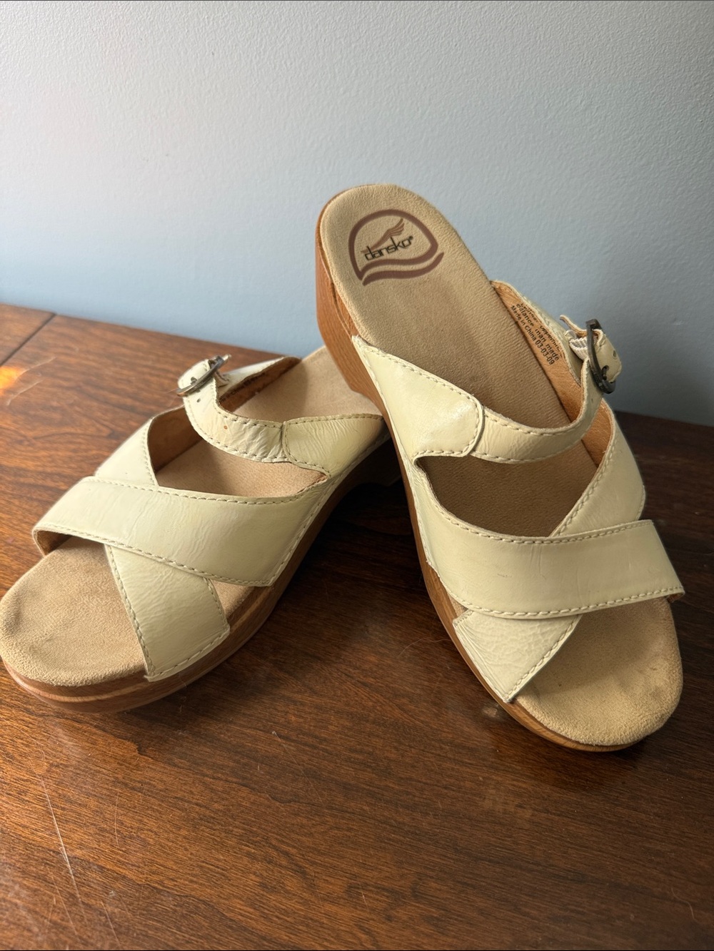 DANSKO White Leather Comfortable Wedge Heel Sandal Size 38/8